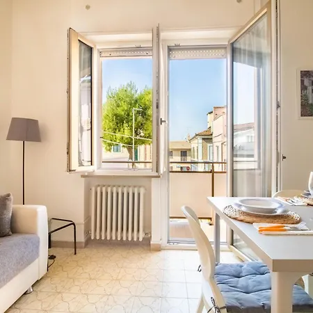 Appartamento 500 Mt Dal Mare - Wifi Ac Centro 4 Posti Letto *