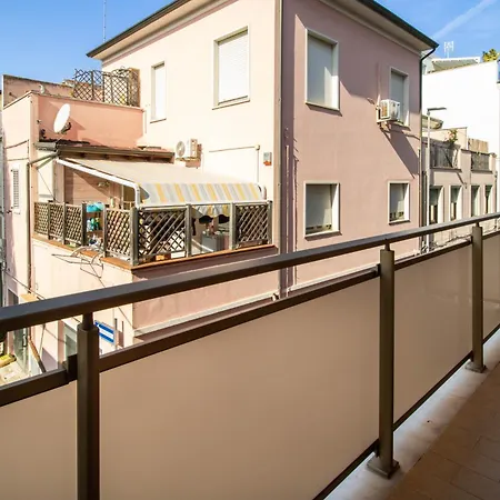 500 Mt Dal Mare - Wifi Ac Centro Citta 4 Posti Letto * Civitanova Marche